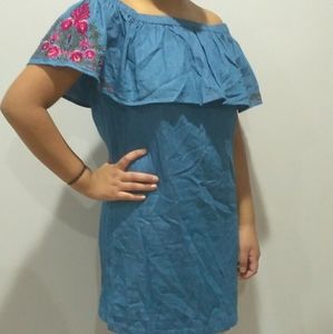 Off the shoulder sugar lips size xs dress